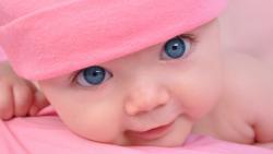 Голубоглазый малыш обои для рабочего стола