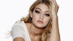 Джиджи Хадид, Gigi Hadid, девушка на белом фоне, знаменитость