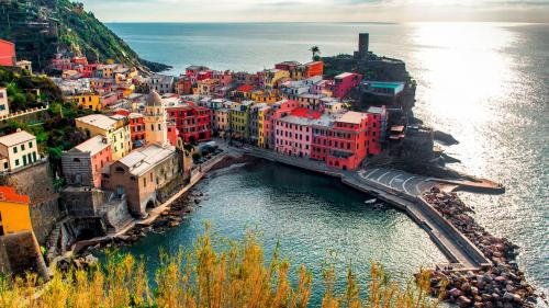 Италия Вернацца Красочные дома