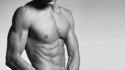 Красивый мужской торс обои