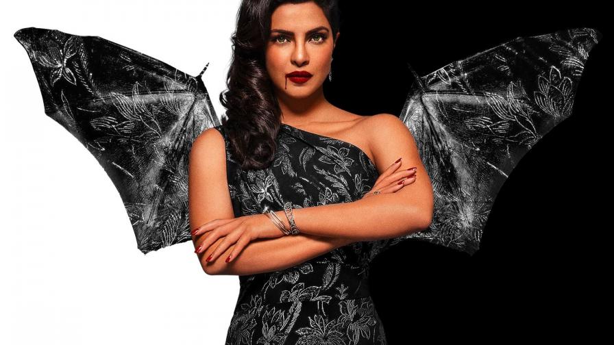 Приянка Чопра, Спасатели Малибу, Хеллоуин, вампир