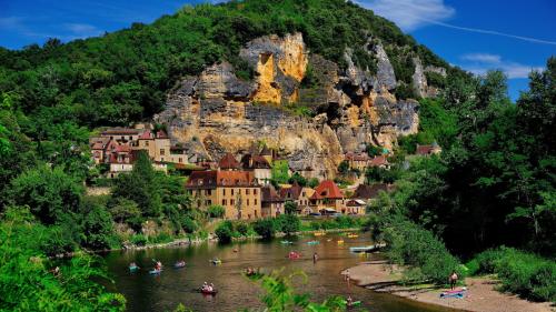 Франция город в горах заставки скачать