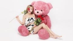 девочка розовый мишка обои на рабочий стол