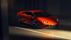 суперкар Ламборгини Хуракан