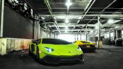 Lamborghini Aventador LP 720-4 sportcar wallpaper
