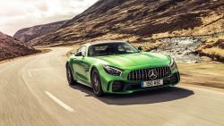 Mercedes-AMG GT R спорткар между холмами обои hd