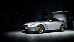 Nissan фоновые заставки автомобиля